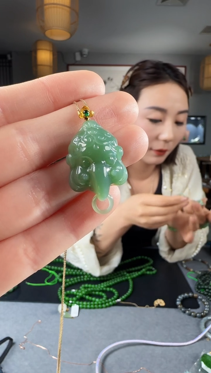 【闪购商品】和田玉吊坠(不含链)18K金镶嵌1