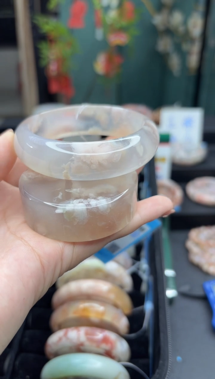 【闪购商品】石英质玉手镯未镶嵌280（57圈赠送镯心）