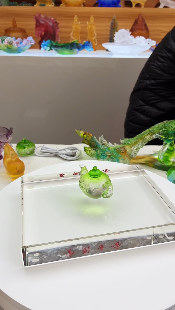 手工艺品琉璃梅花壶绿色