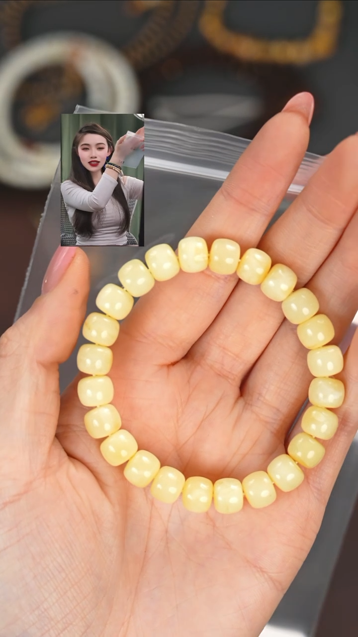 【闪购商品】蜜蜡手串未镶嵌11111111111