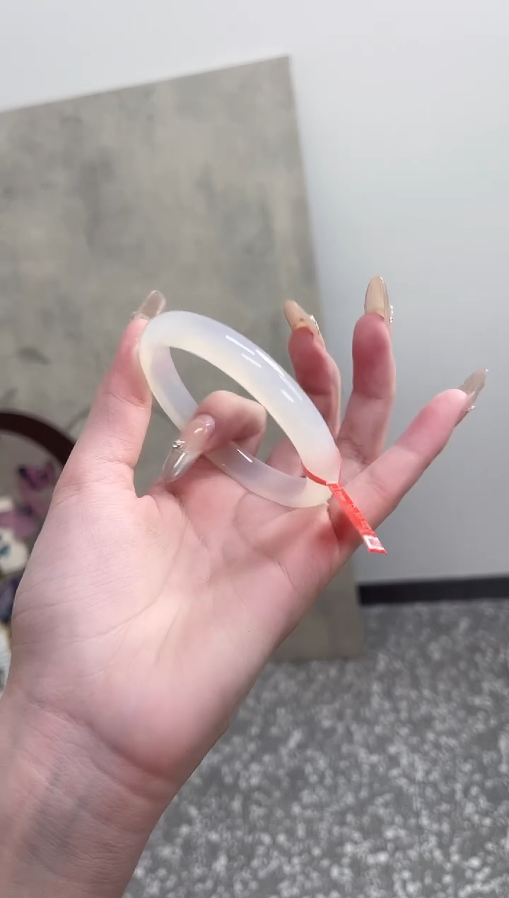 【闪购商品】玛瑙/玉髓手镯合金61-62圈需要包容