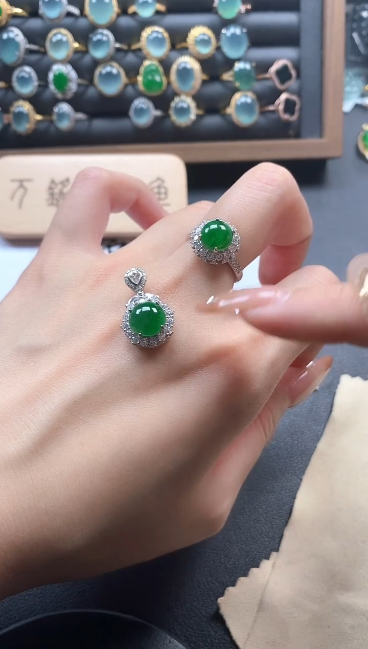 银S925镶嵌戒指翡翠51511