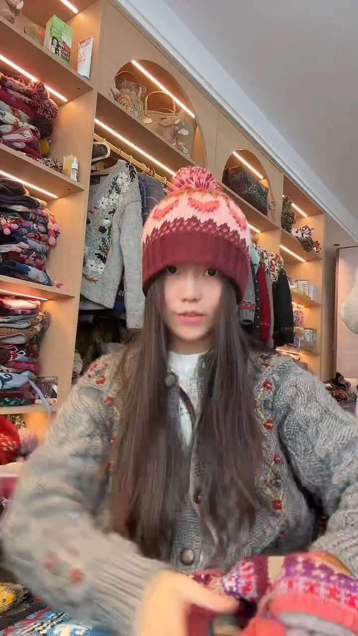 羊毛粉紫狐狸帽 