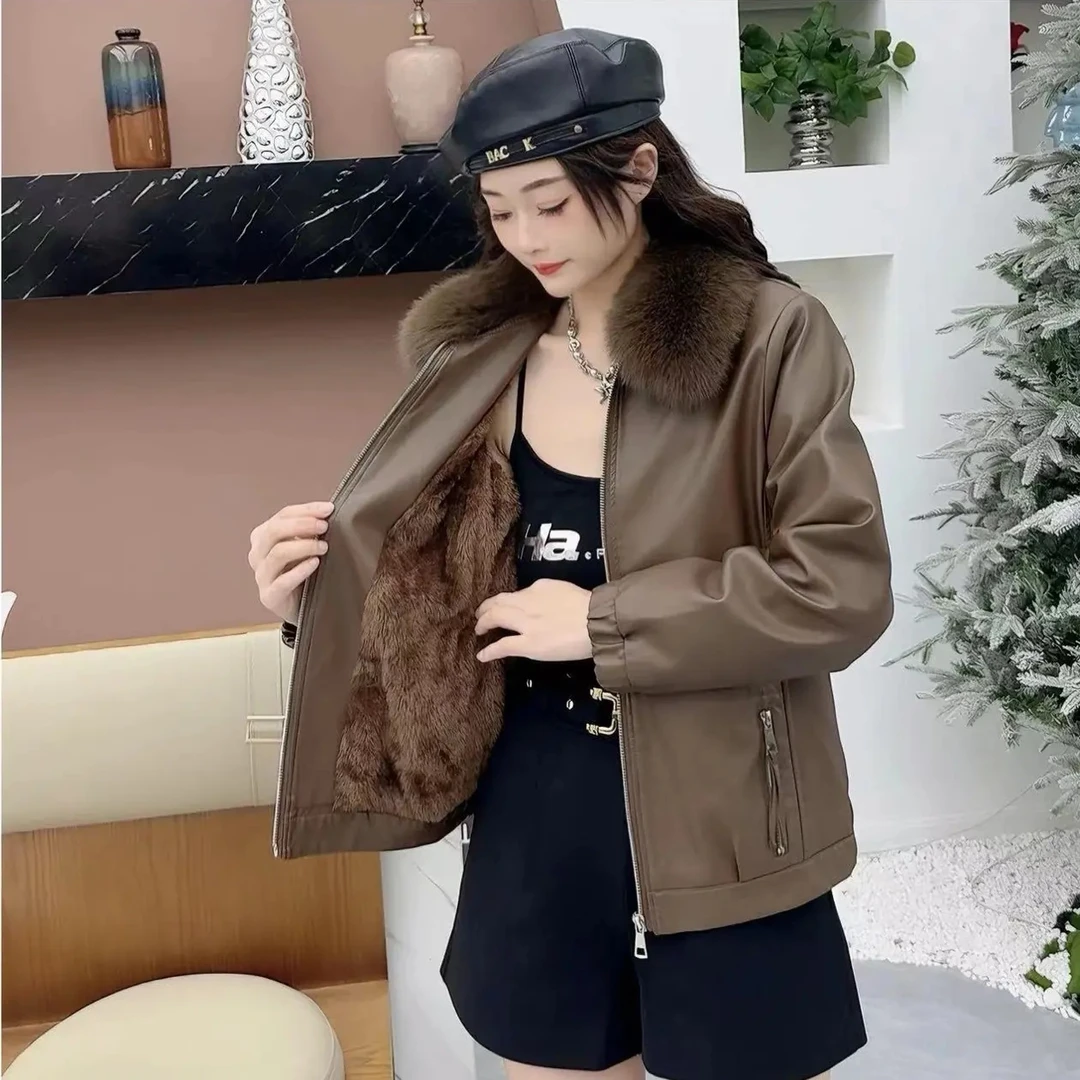 外套女反季加绒加厚新款秋冬季短款可拆卸毛领洋气