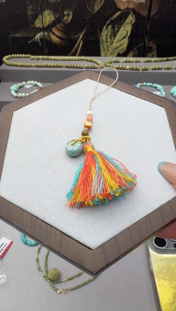 南红玛瑙挂件未镶嵌Q152