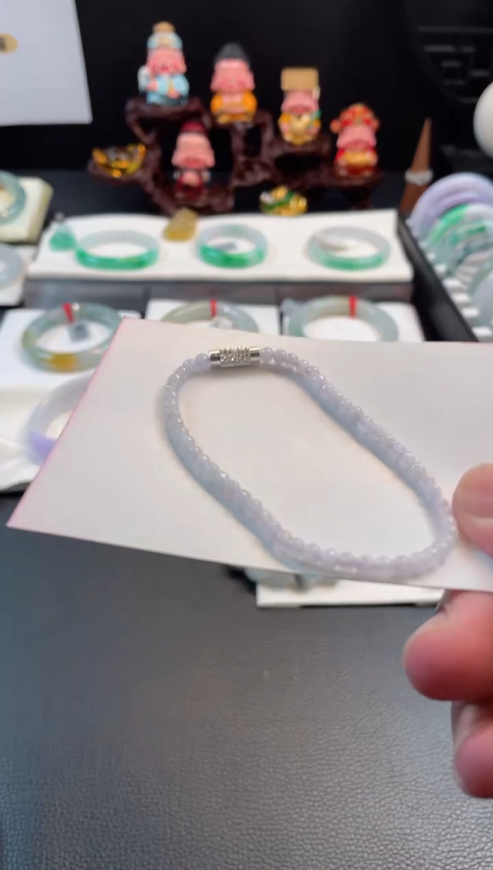 翡翠手镯未镶嵌80有纹裂