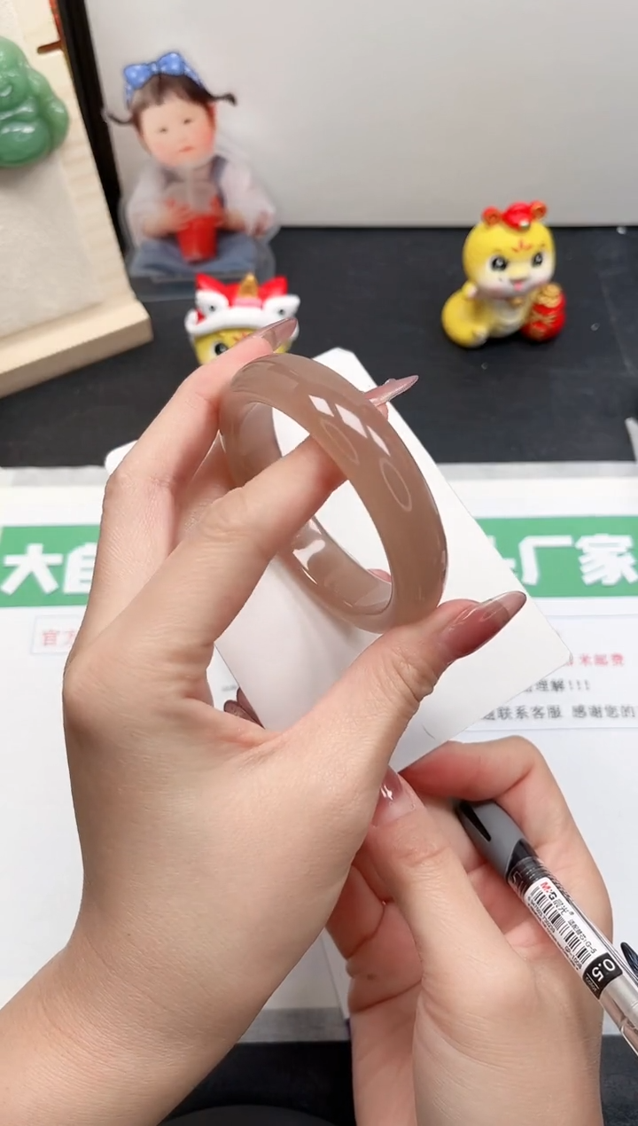 【闪购商品】石英质玉手镯未镶嵌4-57