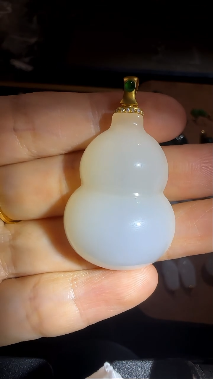 吊坠(不含链)18K金镶嵌和田玉和田玉白玉葫芦