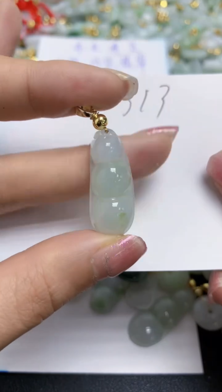 【闪购商品】翡翠颈饰合金天然翡翠A货