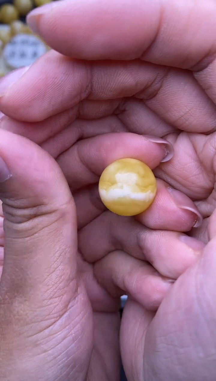 裸石琥珀未镶嵌大小姐珠宝21