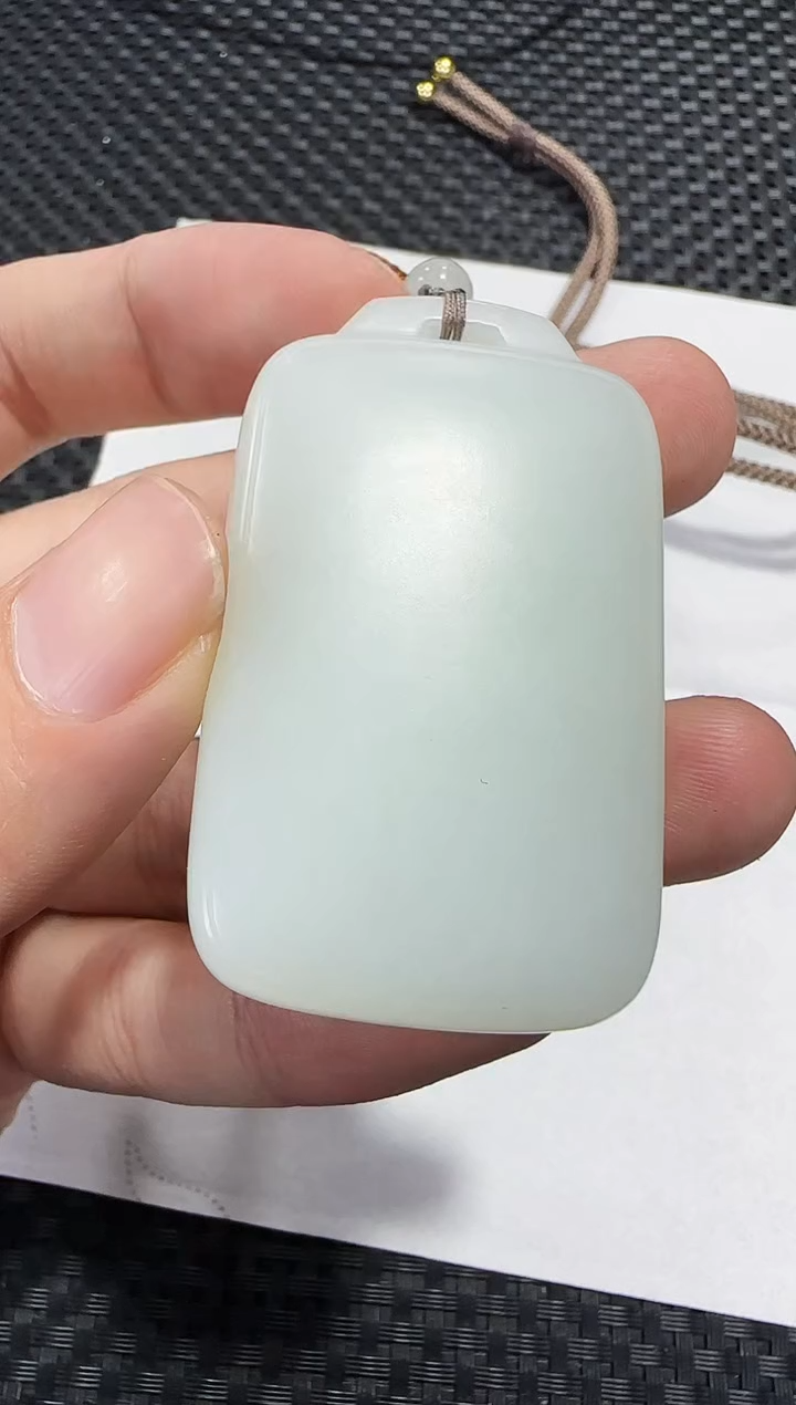 【闪购商品】和田玉吊坠未镶嵌无事牌