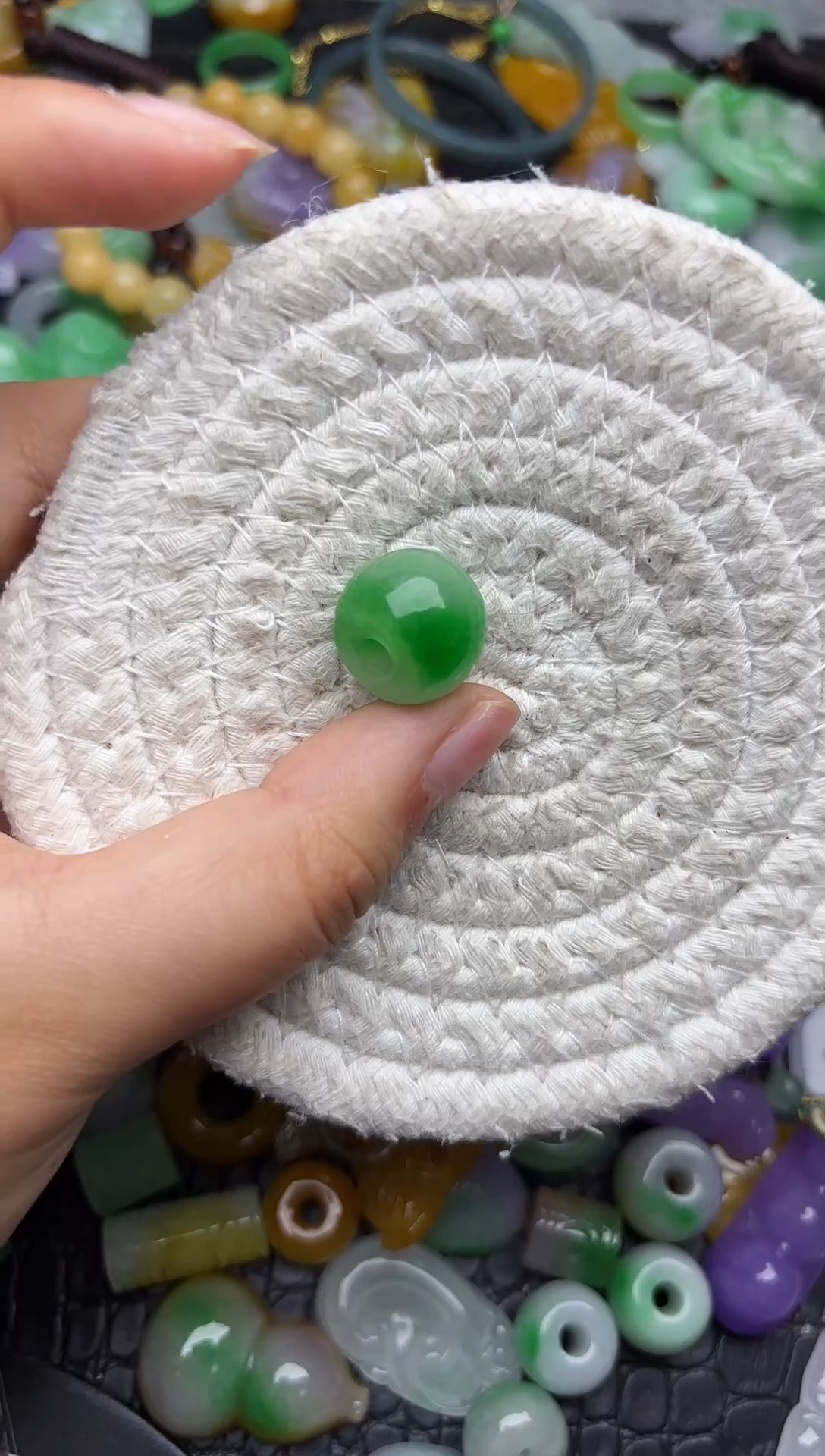 颈饰未镶嵌翡翠缅甸翡翠吊坠