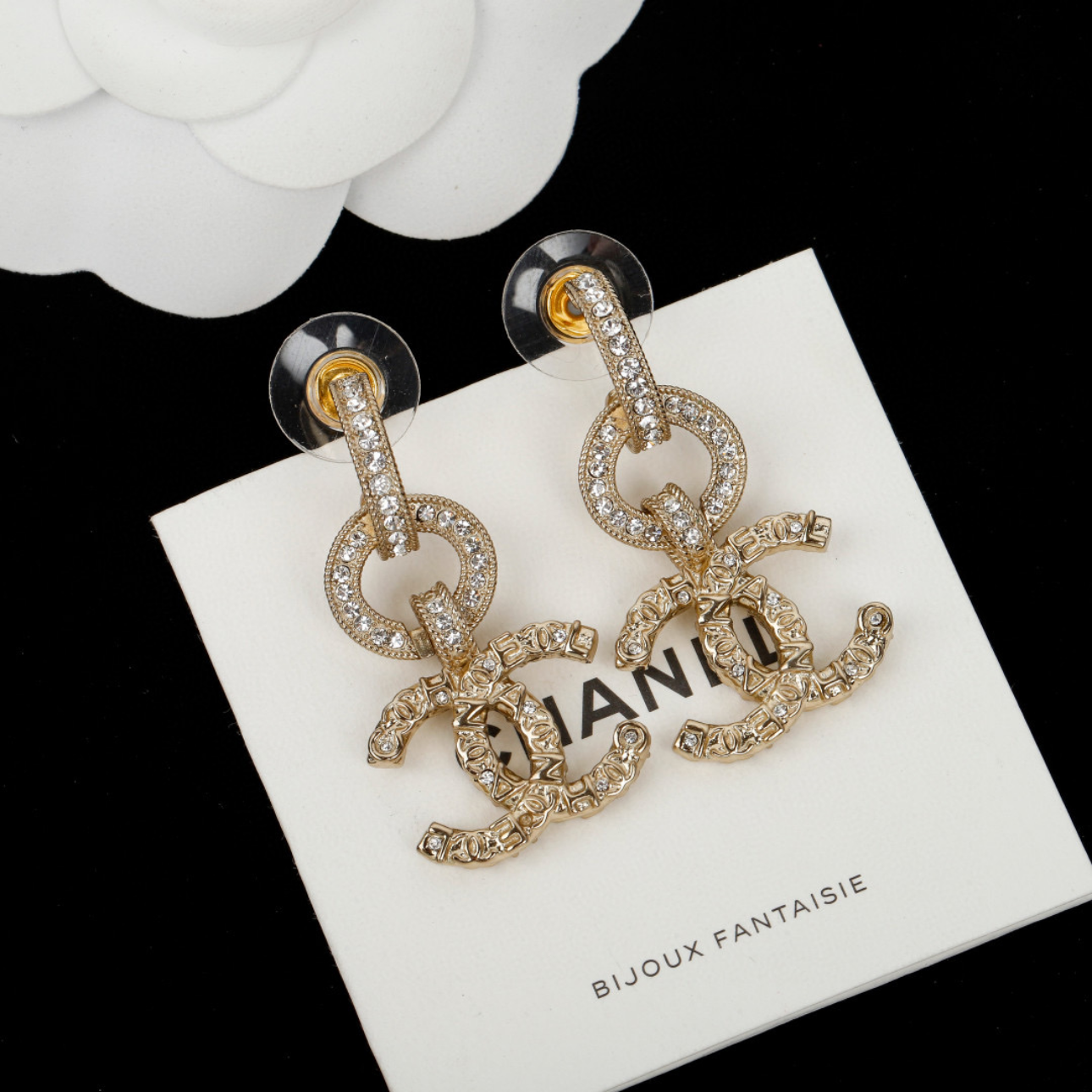 全新未使用 Chanel/香奈儿 精致 时尚 金色 满钻 耳钩AY0154