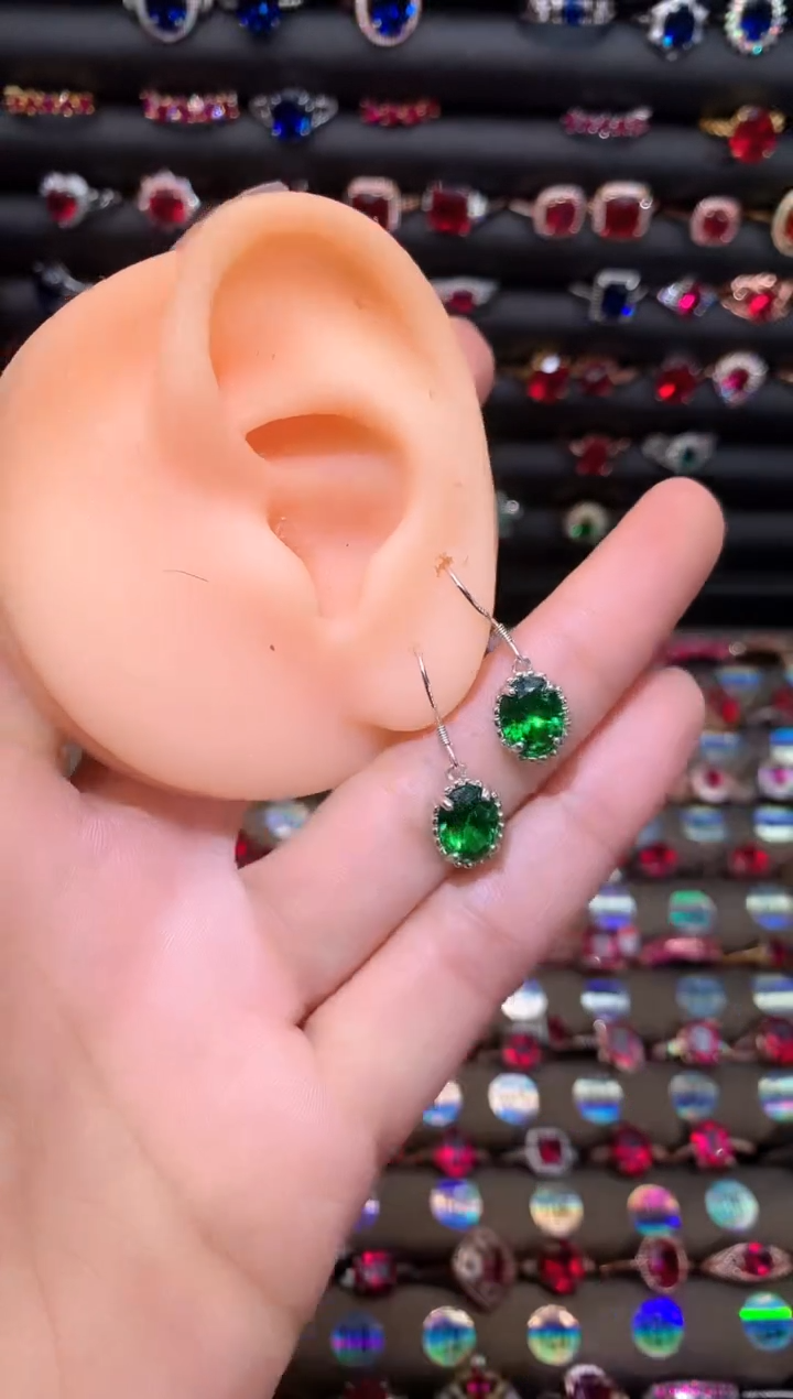 【闪购商品】透辉石耳饰银S925镶嵌79