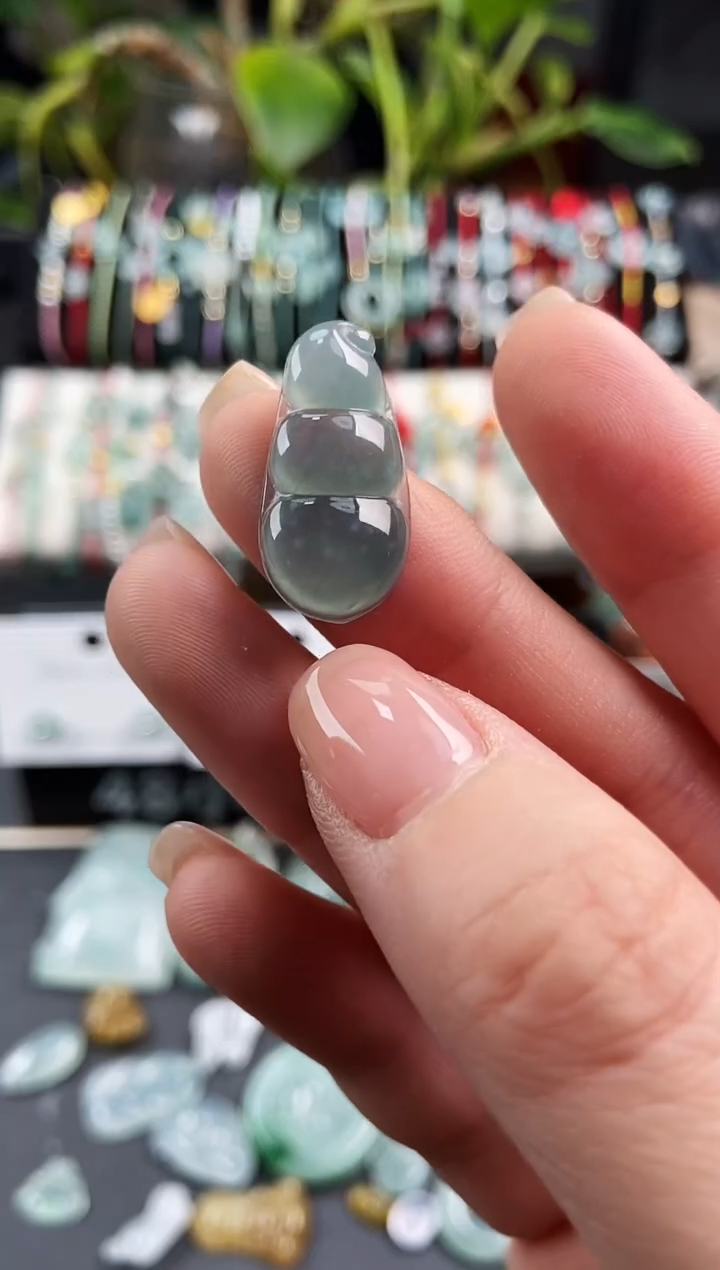 【闪购商品】翡翠吊坠(不含链)未镶嵌豆子