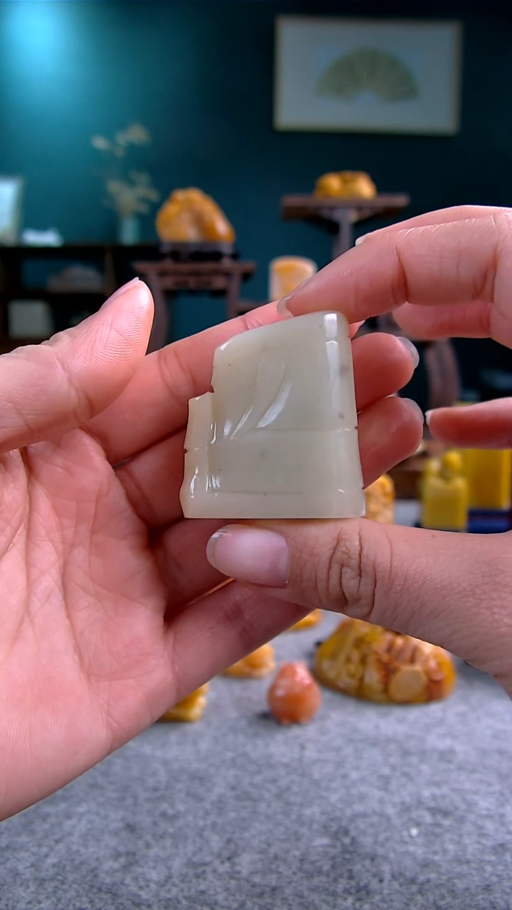 【闪购商品】寿山石结晶白芙蓉竹节钮3.6*1.6*3.9