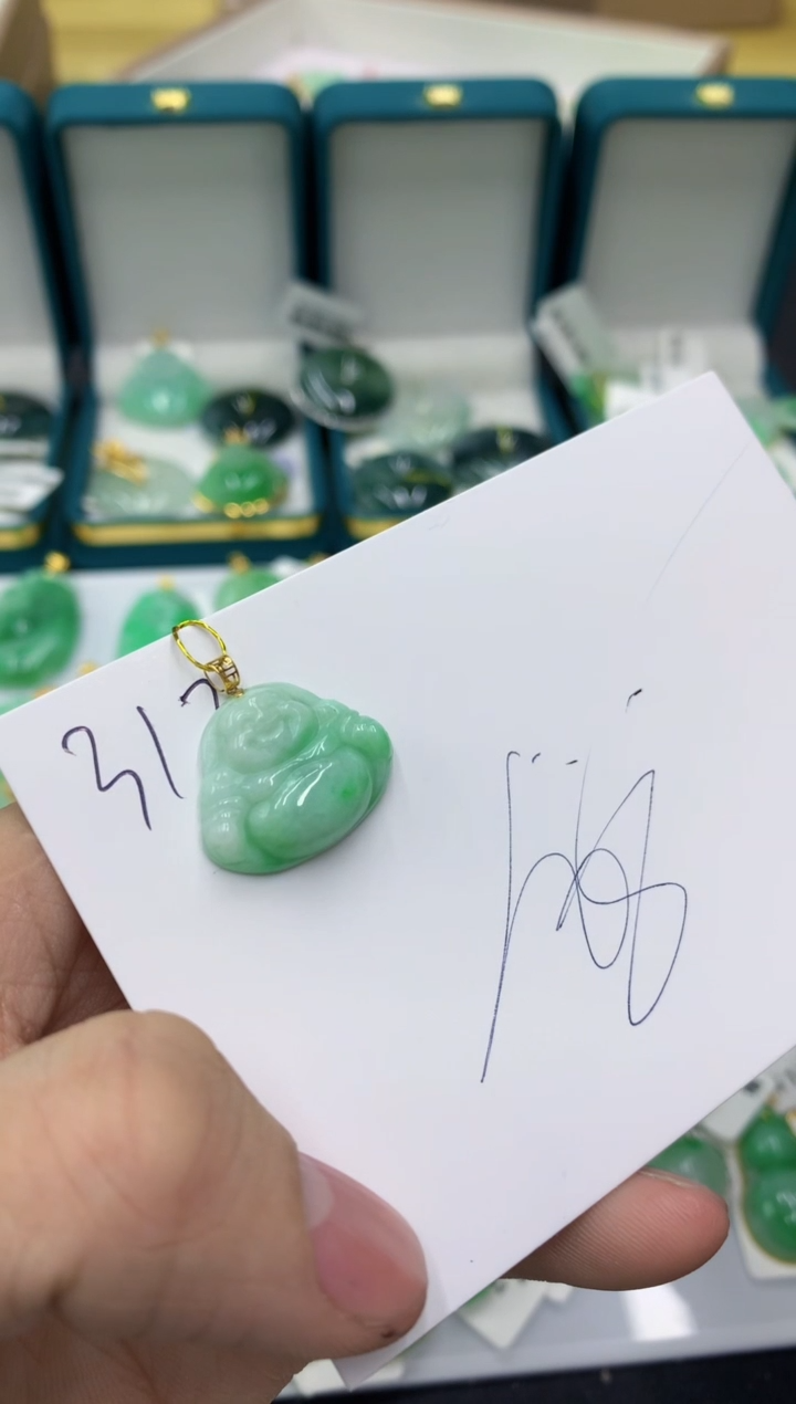 【闪购商品】翡翠颈饰未镶嵌11111111