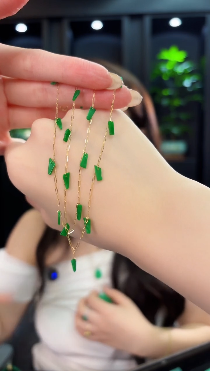 翡翠18K金镶嵌颈饰缅料A货/多样性发货/一件