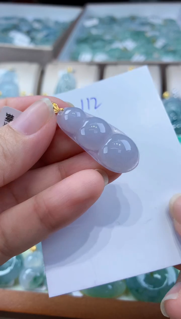 翡翠18K金镶嵌颈饰天然缅甸a货翡翠