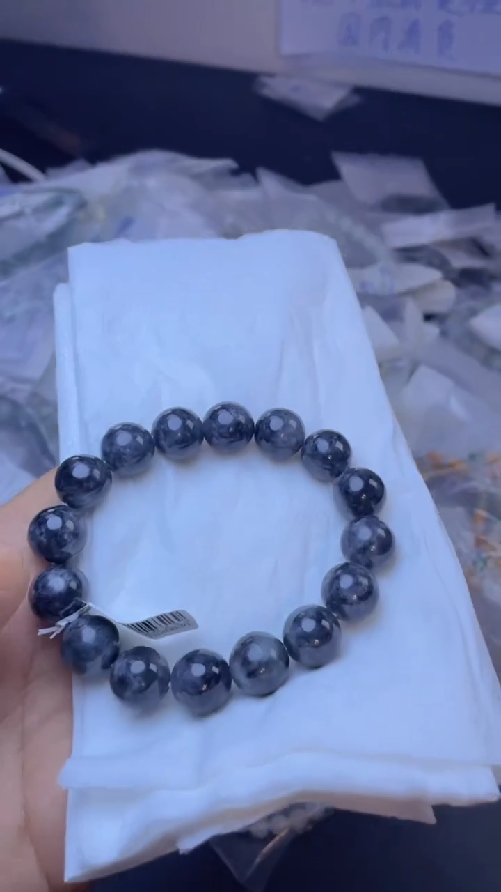 定制翡翠未镶嵌珠串