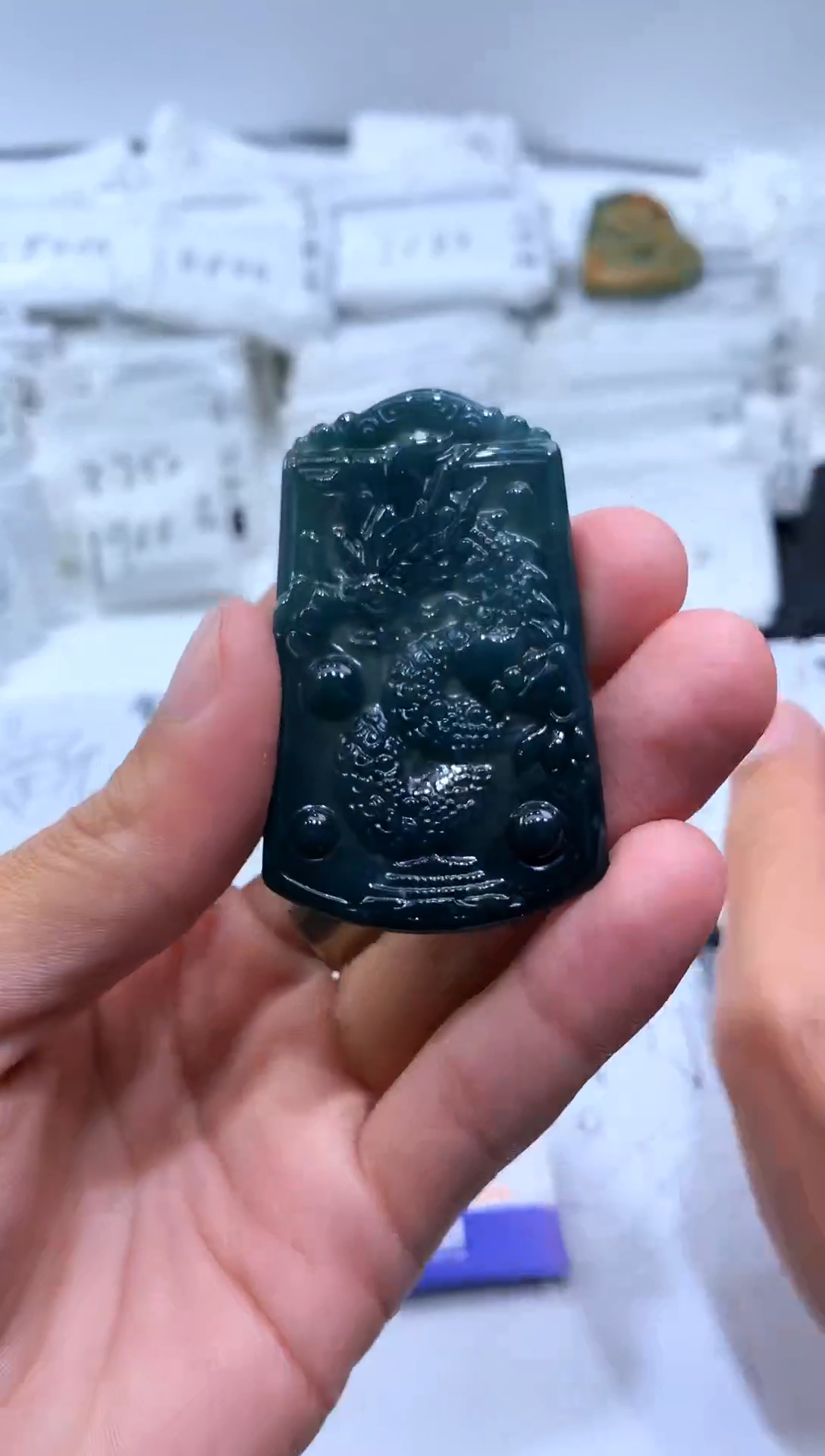 【闪购商品】翡翠颈饰未镶嵌龙牌【品质一般介意慎拍】