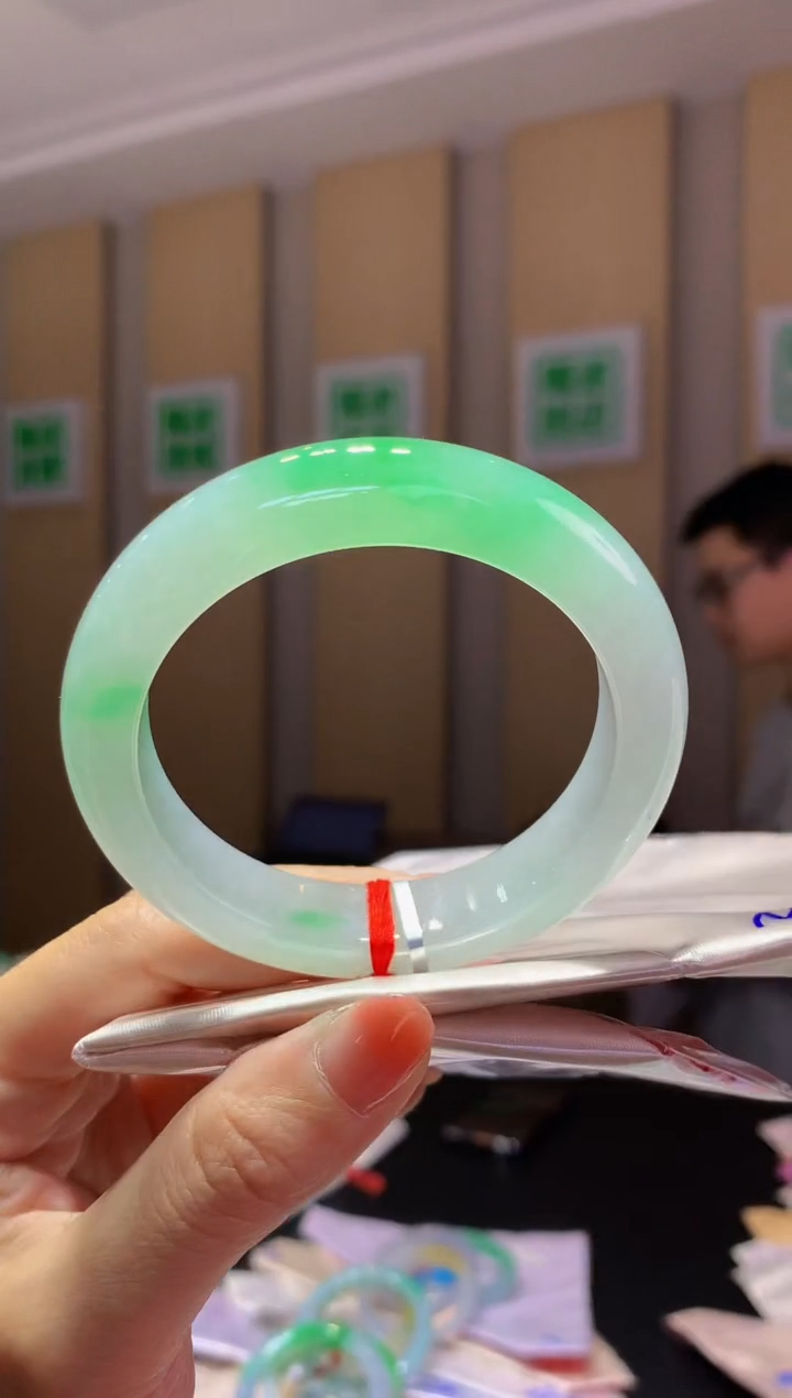 未镶嵌手镯翡翠-N123 圈口56.5 全款46万 定金2万