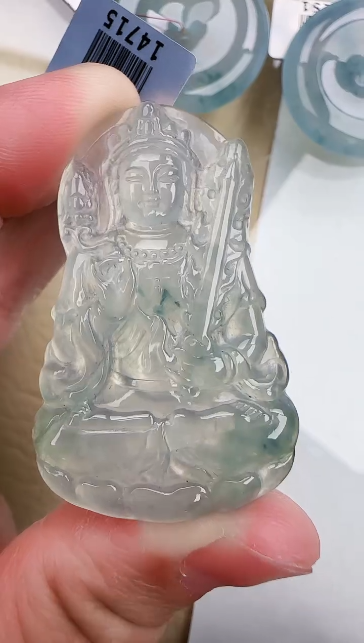 翡翠未镶嵌颈饰缅甸天然翡翠