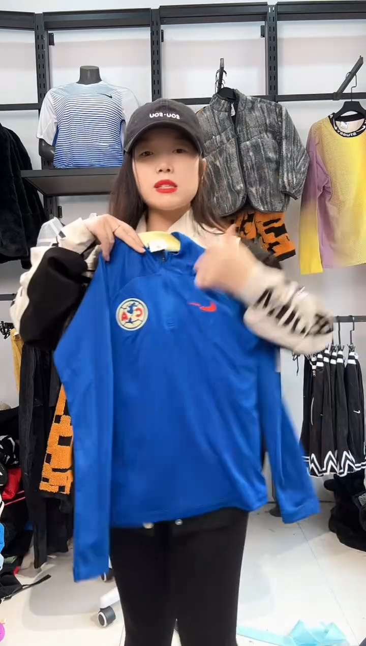 2652 编码  瑕疵直播间过款为准 尺码160
