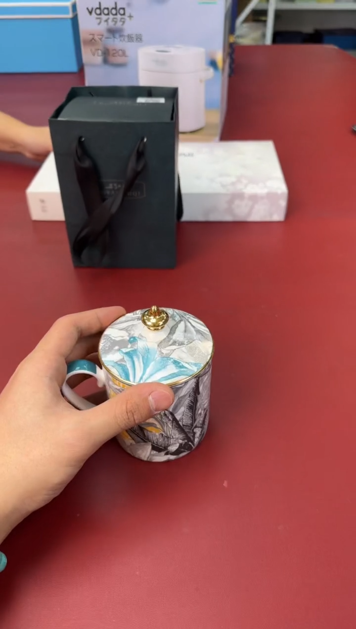 【闪购商品】瓷片新号开播全场漏@@M201