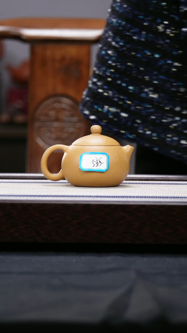 【闪购商品】紫砂茶壶微瑕黄金段西施壶 