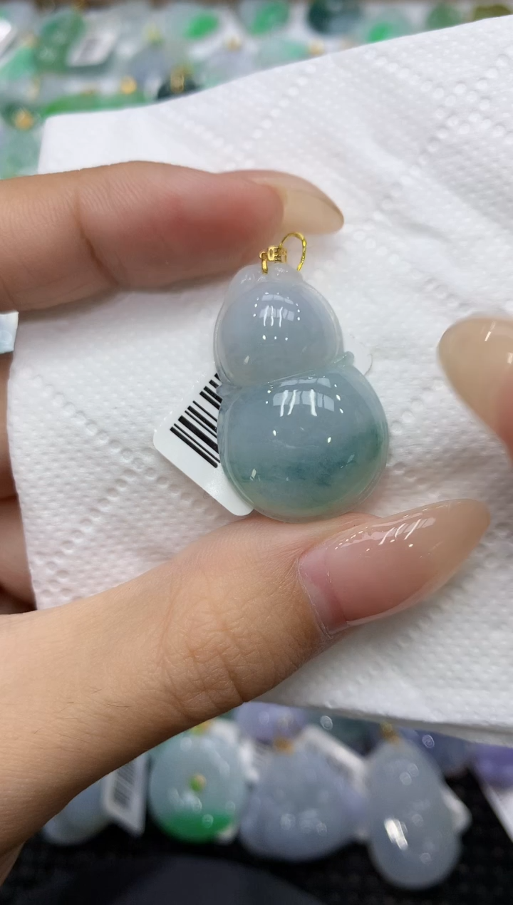 颈饰18K金镶嵌翡翠111111111111