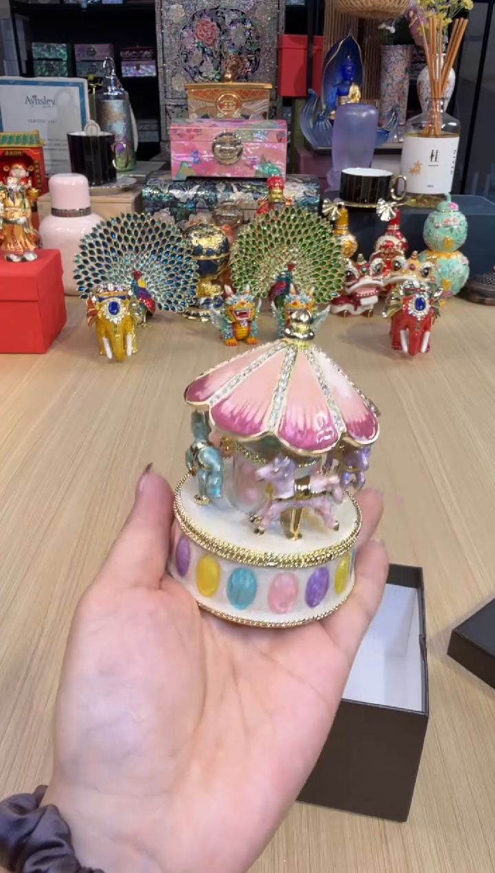 150七宝卡通旋转木马