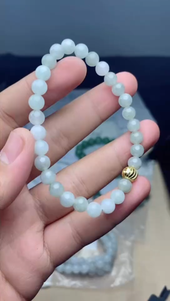 翡翠未镶嵌颈饰珠串