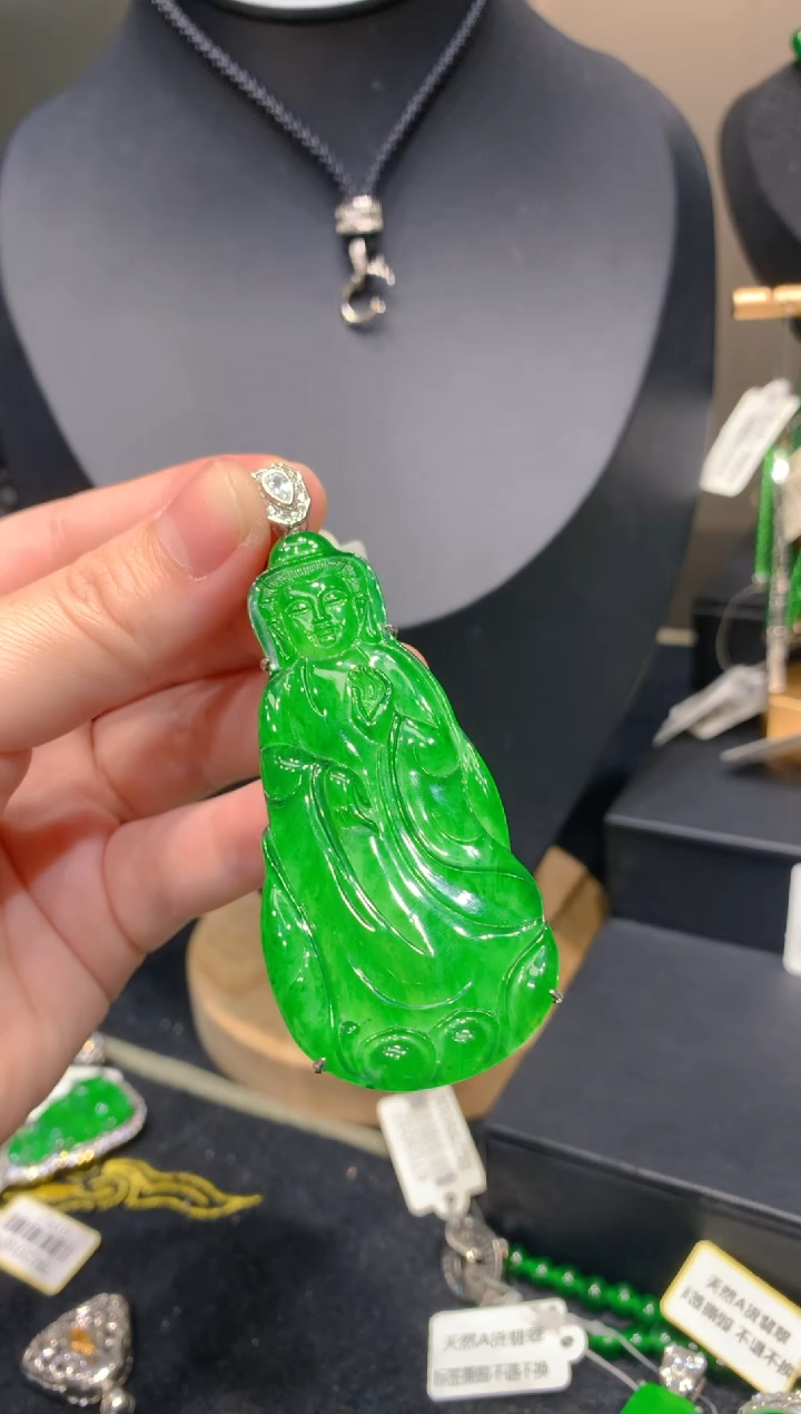 颈饰银S925镶嵌翡翠弘*01一季