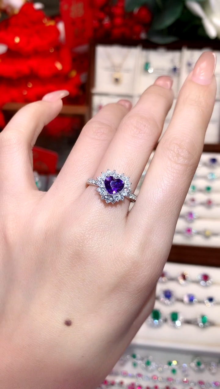 【闪购商品】彩色蓝宝石戒指18K金镶嵌1.11ct/天然宝石/七天无理由