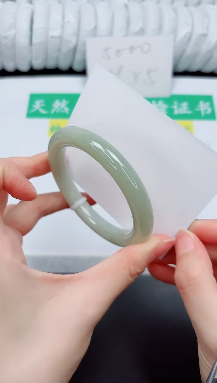 手镯和田玉未镶嵌26-54.3QS3