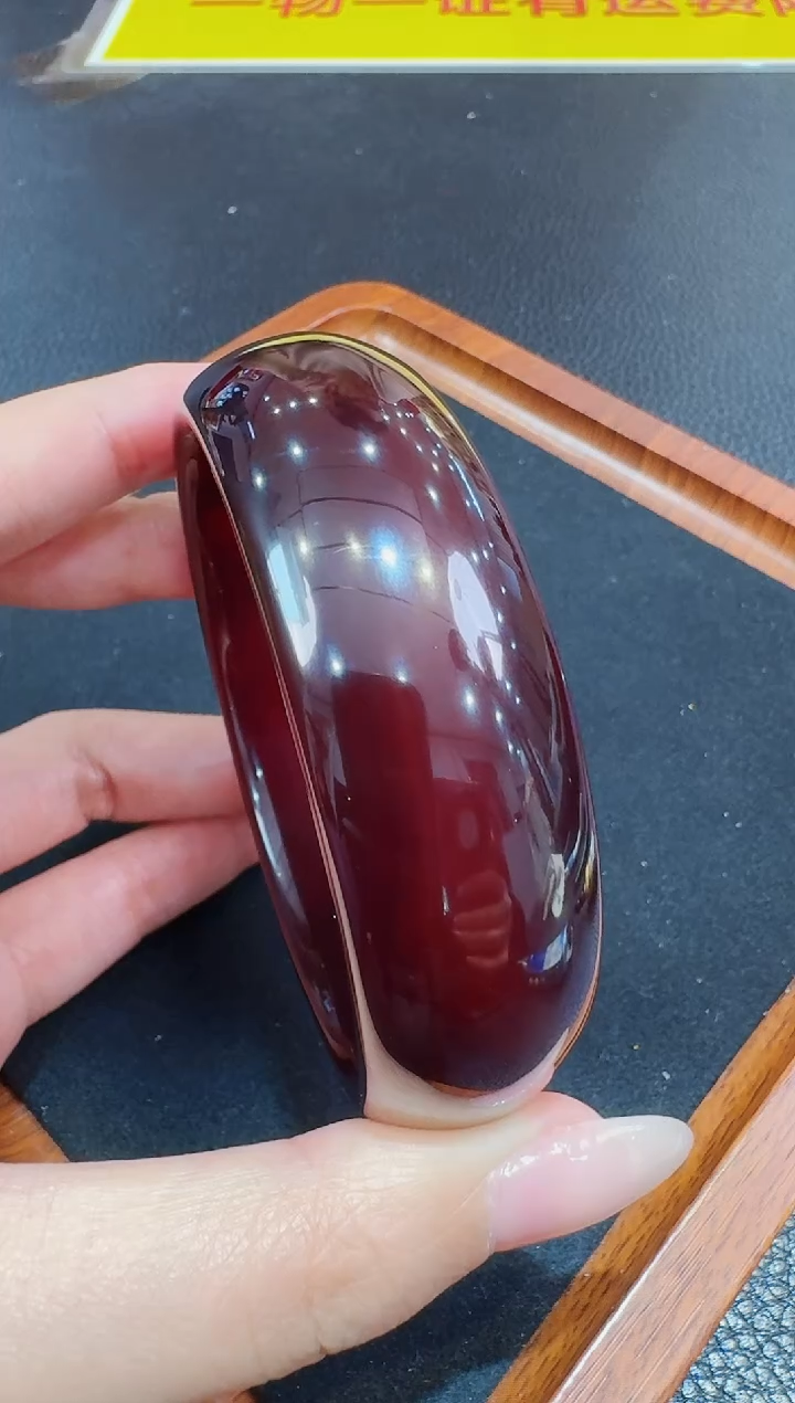 【闪购商品】玛瑙/玉髓手镯未镶嵌发一件