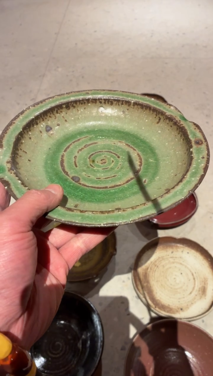 瓷片8寸夏雨荷平沿盘（福利款）