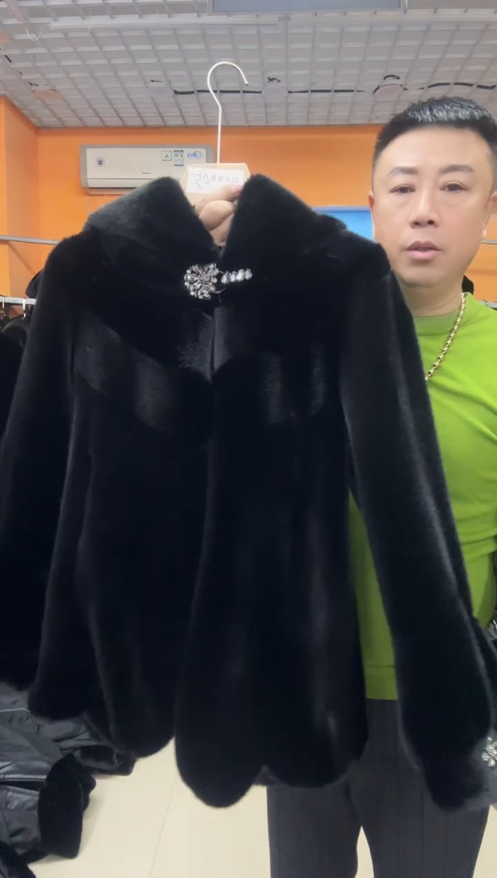 12浪黑色  110斤  女款