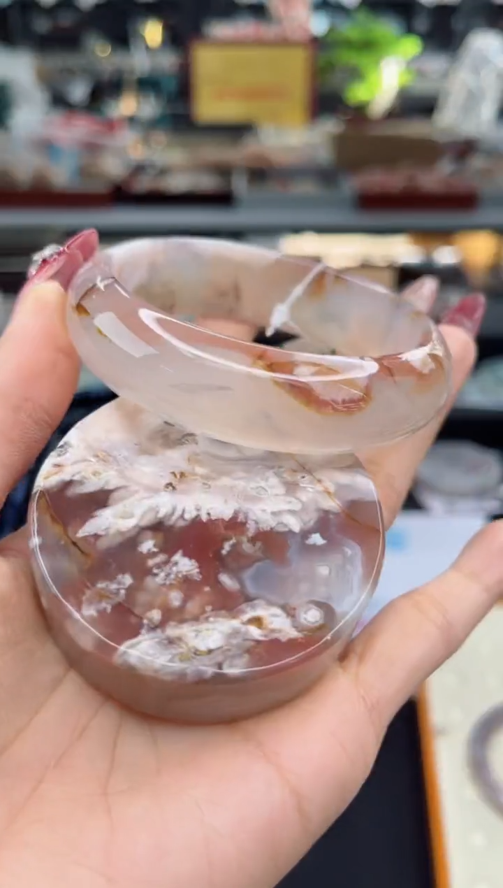 【闪购商品】石英质玉手镯未镶嵌59圈口（赠品镯心）3650373