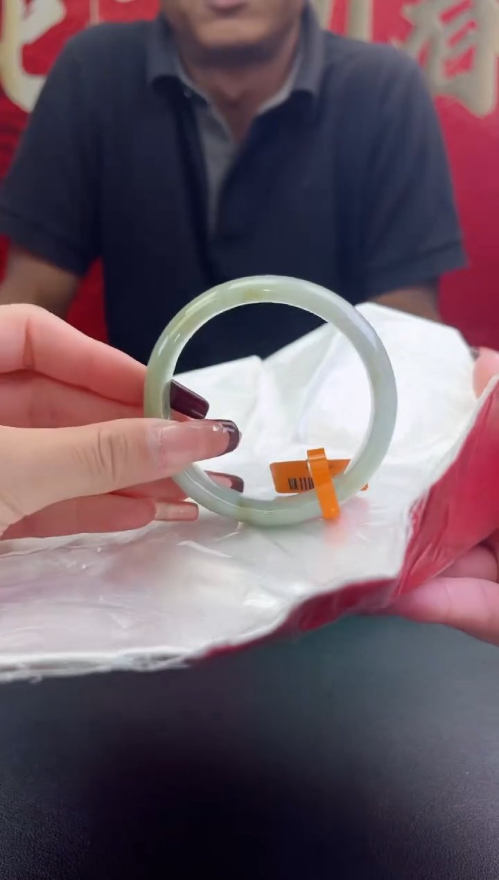 【闪购商品】翡翠手镯未镶嵌翡翠手镯17