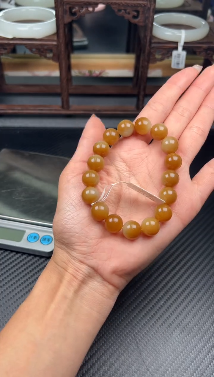 未镶嵌手串和田玉若羌微色差卡10