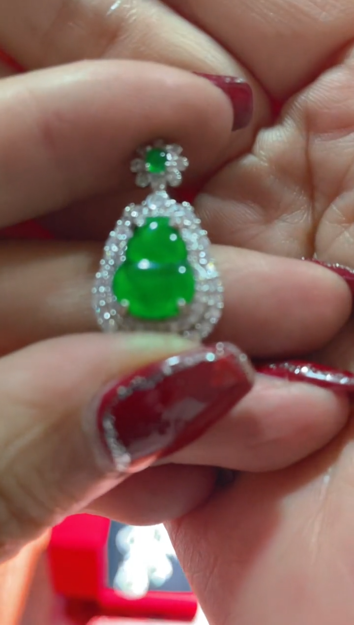 【闪购商品】翡翠颈饰未镶嵌天然A货翡翠 假一赔四