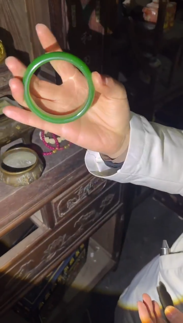 【闪购商品】翡翠手镯未镶嵌99合合合合合合合合