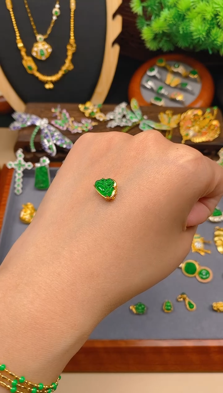 【闪购商品】翡翠吊坠(不含链)银S925镶嵌佛公潘多拉