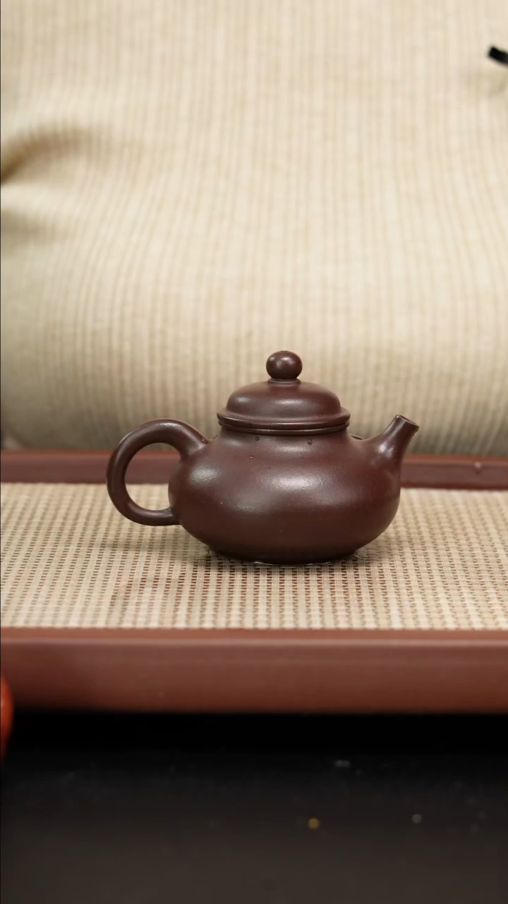 【闪购商品】紫砂茶壶铁芯老紫容天150