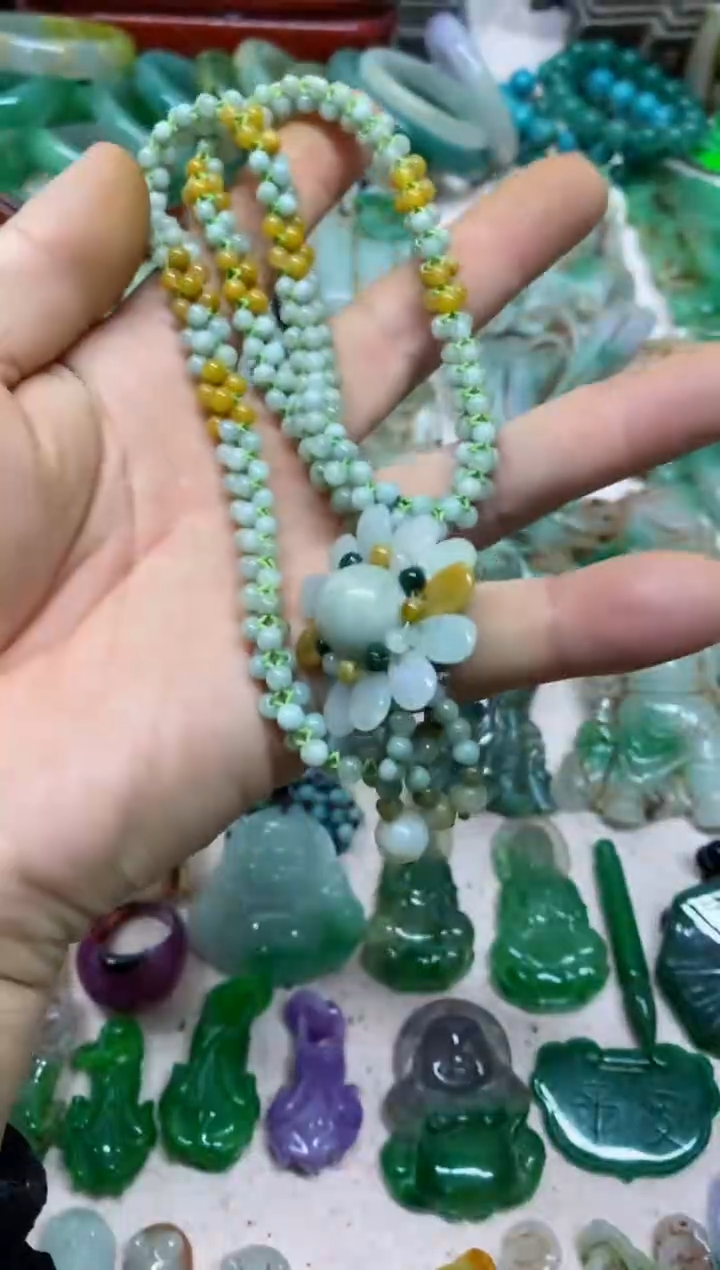 【闪购商品】17直播间的实时画面