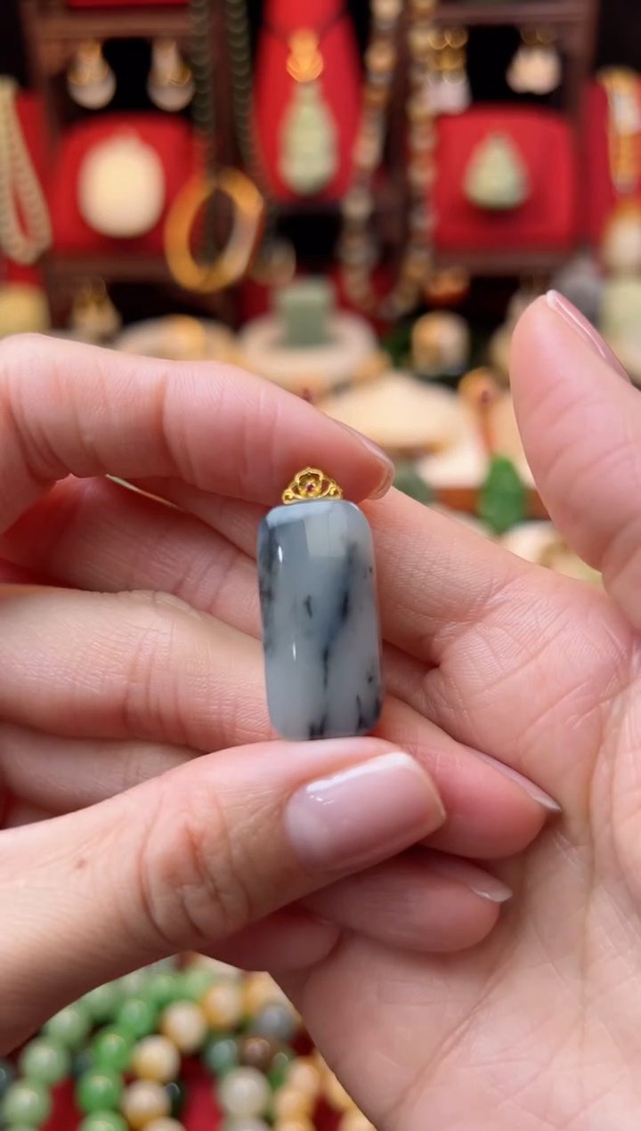 【闪购商品】和田玉挂件18K金镶嵌1