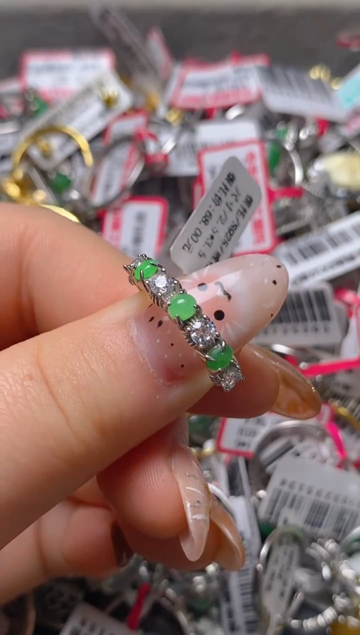 银S925镶嵌戒指翡翠百内无证书