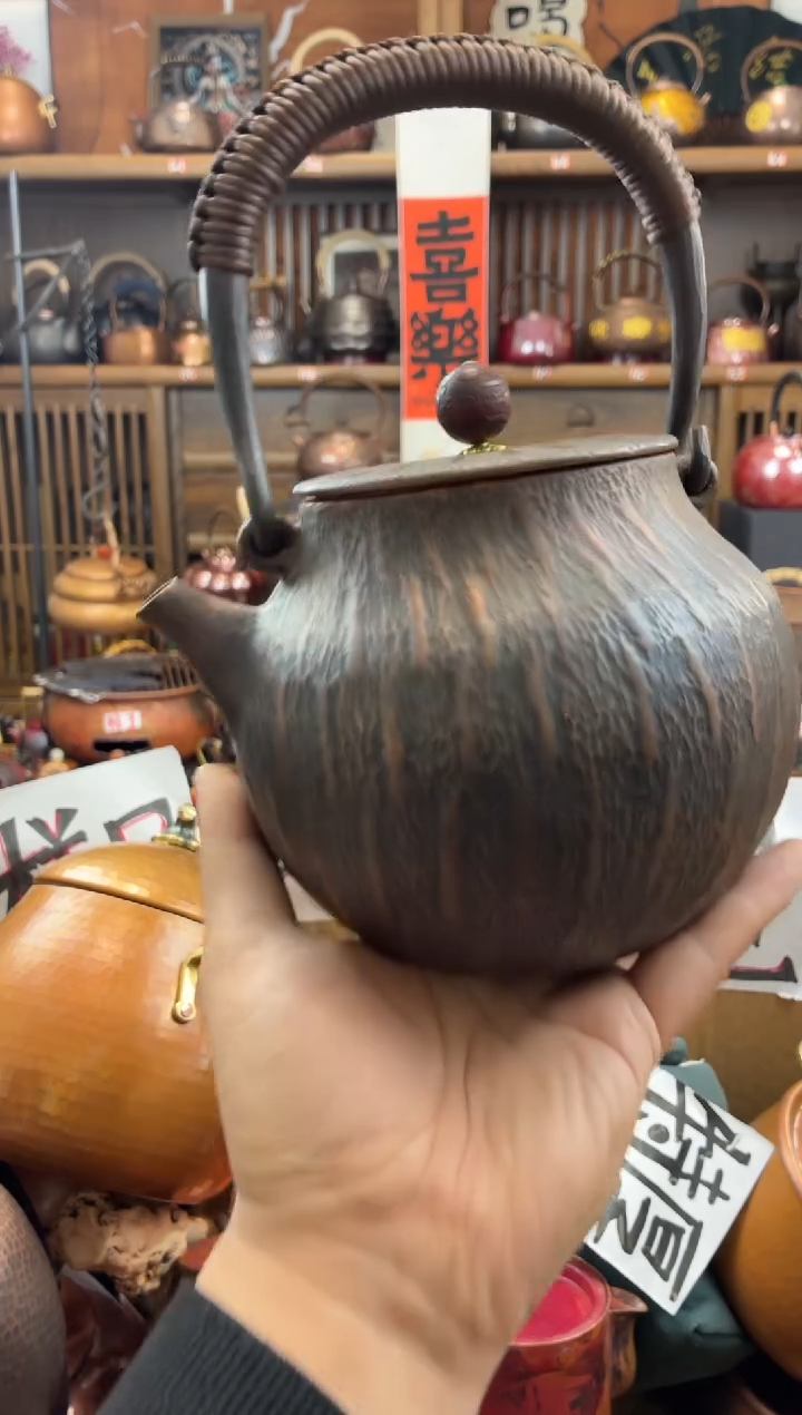 倪*流1.2升加厚特厚树皮纹提梁壶  纯紫铜  